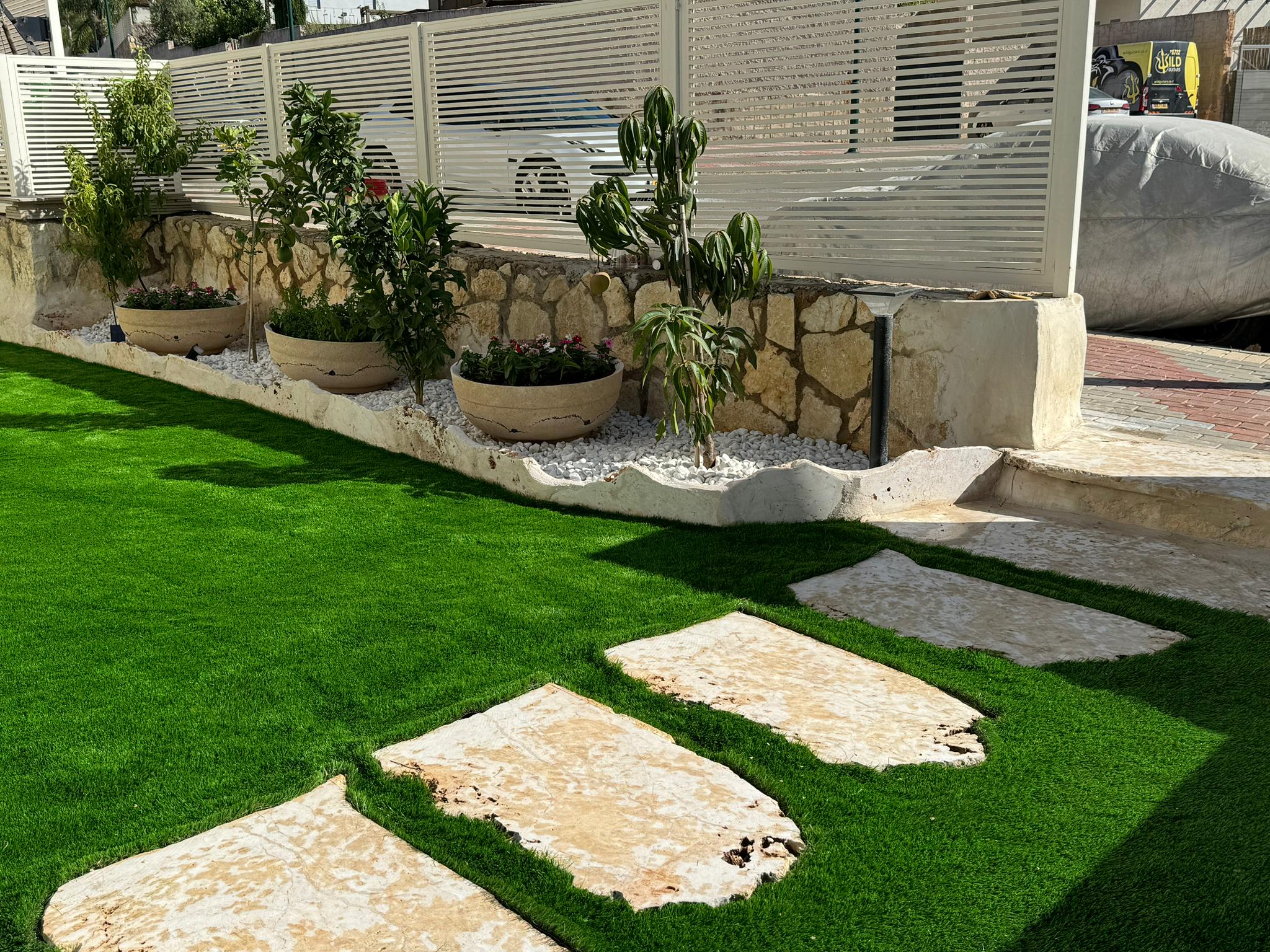 e2a938ee-1f15-4fa7-907f-f8199ac2a5cd